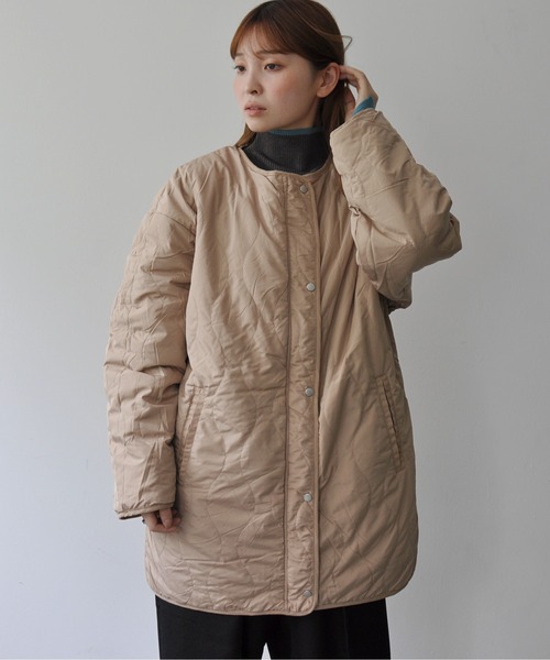 Meli rich（メリーリッチ）の「ひょうたんキルトリバーシブルサイドスリットキルティングコート（ミリタリージャケット・レディース・アイボリー/カーキ・FREE）」の16枚目の写真