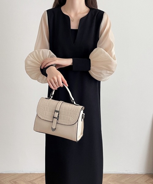 ABITOKYO（アビトーキョー）の「異素材シアースリーブスキッパネックスリットワンピース（ワンピース・レディース・ベージュ系その他/ブルー/ブラック/チャコールグレー/グレー/ベージュ/ネイビー・M/L）」の13枚目の写真