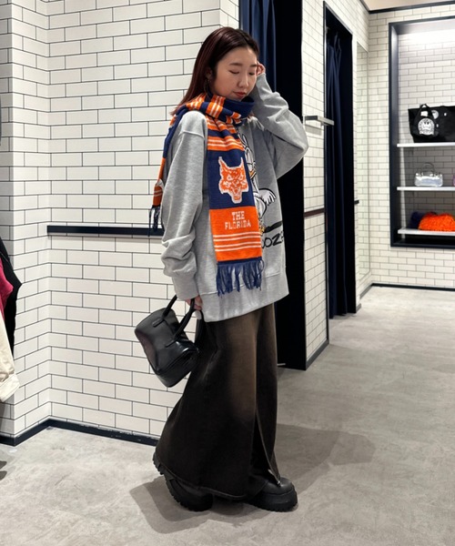 RODEO CROWNS WIDE BOWL（ロデオクラウンズワイドボウル）の「アソートフットボールマフラー（マフラー・レディース・ダークグリーン/オレンジ/マジェンタ・FREE）」の17枚目の写真