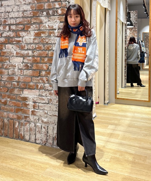 RODEO CROWNS WIDE BOWL（ロデオクラウンズワイドボウル）の「アソートフットボールマフラー（マフラー・レディース・ダークグリーン/オレンジ/マジェンタ・FREE）」の21枚目の写真