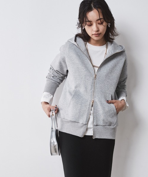 CHIC STYLE（シックスタイル）の「綿100％ロゴプリントロングスリーブTシャツ ＜大きいサイズ有＞シックスタイル　（Tシャツ/カットソー・レディース・オフホワイト/チャコール・M/L/LL/3L/4L/5L）」の20枚目の写真