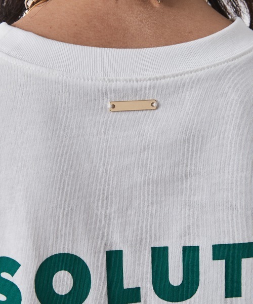 CHIC STYLE（シックスタイル）の「綿100％ロゴプリントロングスリーブTシャツ ＜大きいサイズ有＞シックスタイル　（Tシャツ/カットソー・レディース・オフホワイト/チャコール・M/L/LL/3L/4L/5L）」の21枚目の写真