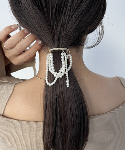 GOLDY(ゴールディ)の「〈GOLDY/ゴールディ〉3連パールヘアカフ(その他ヘアアクセサリー・レディース・ゴールド/シルバー・FREE)」の5枚目の写真