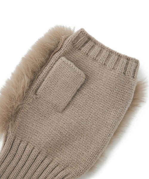 VIS（ビス）の「フィンガーレスファーアームウォーマー（手袋・レディース・ブラック/キナリ/ベージュ・FREE）」の9枚目の写真