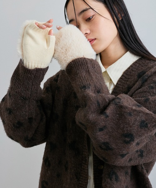 VIS（ビス）の「フィンガーレスファーアームウォーマー（手袋・レディース・ブラック/キナリ/ベージュ・FREE）」の16枚目の写真