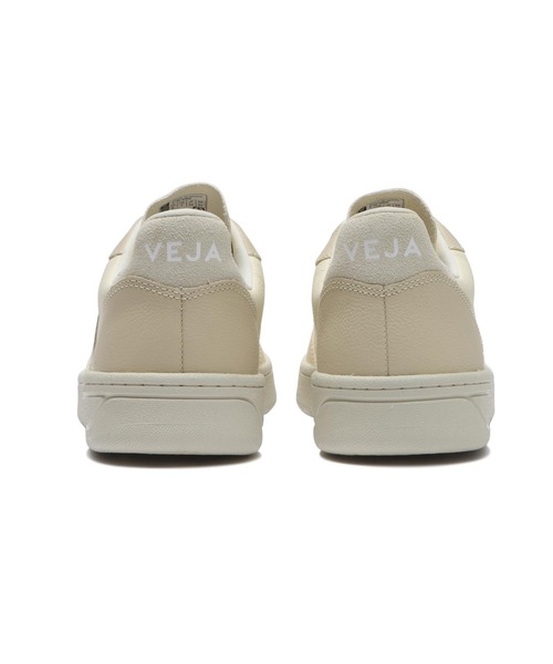 VEJA(ヴェジャ)の「V-10 VJVX053673(スニーカー・メンズ・ベージュ・44/40/38/39/41/42/43/37)」の2枚目の写真