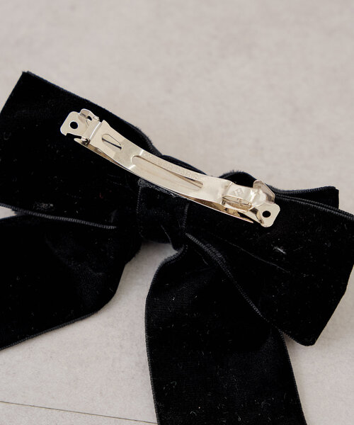 Chico（チコ）の「【新色追加】プレート付リボンバレッタ（イヤリング・レディース・ブラウン/ブラック/アイボリー/ダークブラウン・FREE）」の11枚目の写真