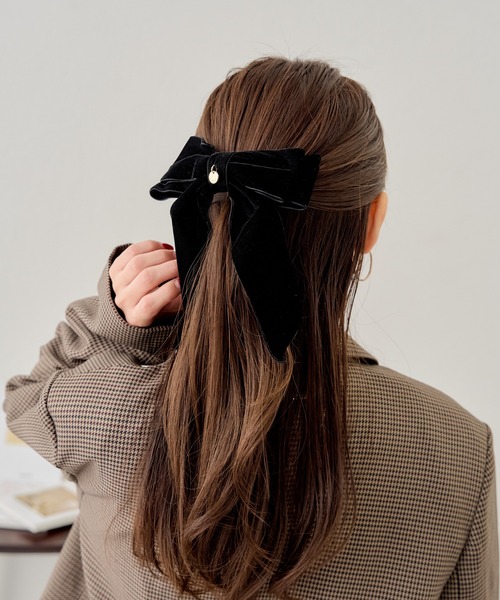 Chico（チコ）の「【新色追加】プレート付リボンバレッタ（イヤリング・レディース・ブラウン/ブラック/アイボリー/ダークブラウン・FREE）」の16枚目の写真