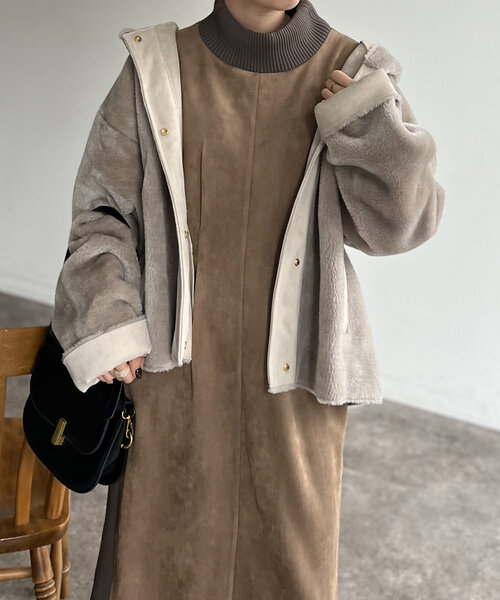Chez toi（シェトワ）の「スエード×リブハイネックワンピース