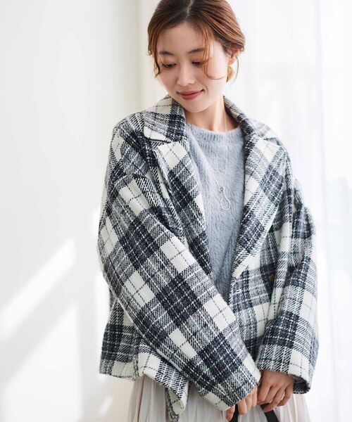 le.coeur blanc（ルクールブラン）の「ループチェックショートPコート（ピーコート・レディース・グレー系その他/ブラウン系その他2・38）」の5枚目の写真