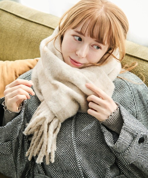 Crisp（クリスプ）の「フリンジチェックマフラー（マフラー・レディース・ネイビー/ブラウン/グレイッシュベージュ・FREE）」の8枚目の写真