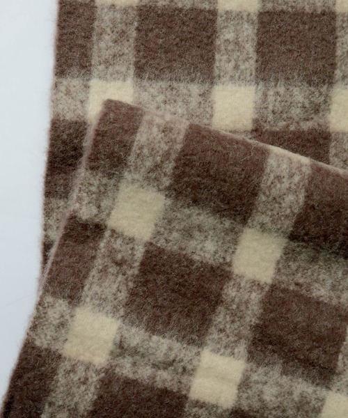 Crisp（クリスプ）の「フリンジチェックマフラー（マフラー・レディース・ネイビー/ブラウン/グレイッシュベージュ・FREE）」の15枚目の写真