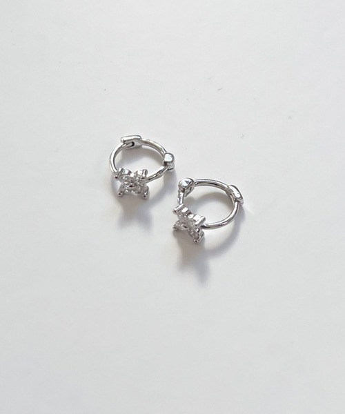 Urban Outfitters☆ 花柄エナメル・フープピアス 楽天市場】フープピアス（モチーフ花）の通販