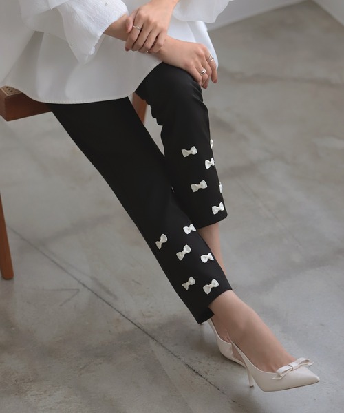 MERAKI（メラキ）の「裾リボンデザインパンツ（その他パンツ・レディース・ブラック/グレー/ブラウン/ネイビー・S/M/L）」の6枚目の写真