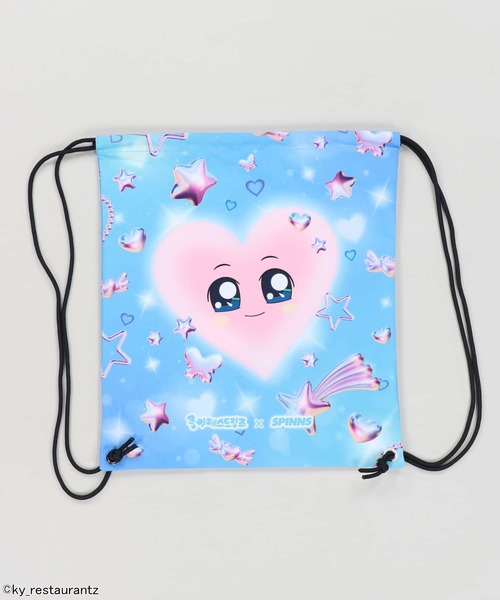 SPINNS(スピンズ)の「『クンヤレストランズ×SPINNS』ナップサック(バックパック/リュック・レディース・ブルー/ブラック・ONESIZE)」の1枚目の写真