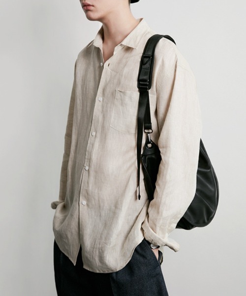 link lot（リンクロット）の「【A4サイズ対応】パスケース付きPUハーフムーンバッグ（ショルダーバッグ・メンズ・ブラック・F）」の3枚目の写真