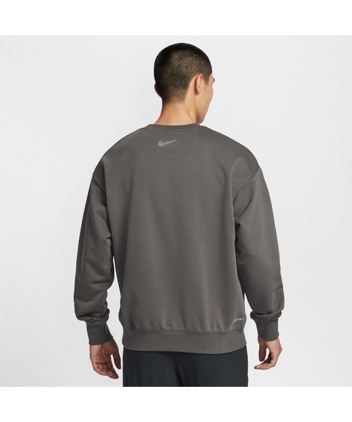 NIKE(ナイキ)の「ナイキ NIKE ナイキ DF トラック クラブ フリース クルー L/S トップ(スウェット・メンズ・グレー/ダークグレー・L/LL/3L/S/M)」の5枚目の写真