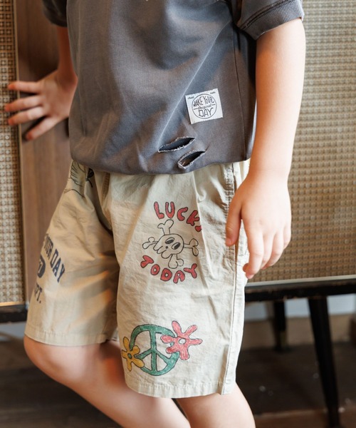MAKE YOUR DAY(メイクユアデイ)の「ラクガキプリントワイドパンツ■80~140cm(その他パンツ・キッズ・サックスブルー/ベージュ・80/90/100/110/120/130/140)」の2枚目の写真