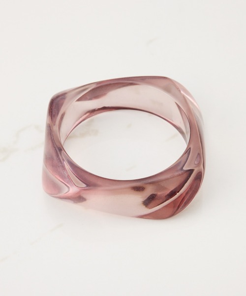 PAPILLONNER（パピヨネ）の「クリアアクリルバングル（バングル/リストバンド・レディース・イエロー/ブラウン・FREE）」の4枚目の写真