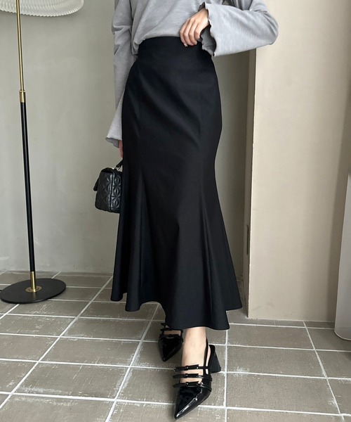 one after another NICE CLAUP(ワンアフターアナザーナイスクラップ)の「ウエストサイズ調整可/ロングマーメイドスカート(スカート・レディース・ブラック/ベージュ/その他1・SMALL/MEDIUM)」の5枚目の写真