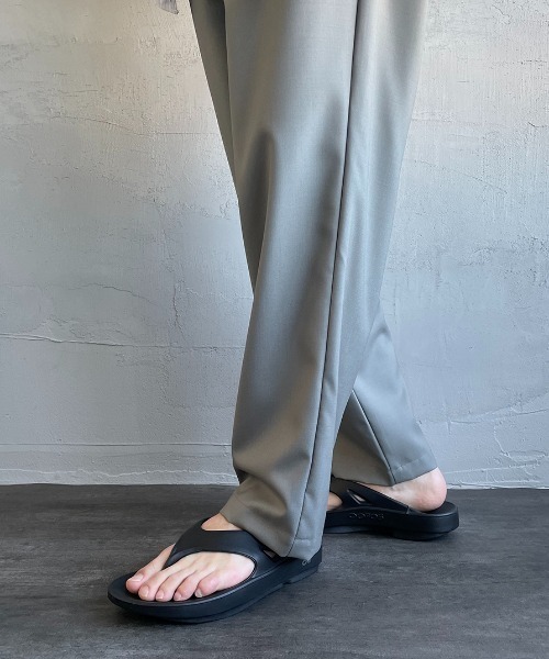 OOFOS（ウーフォス）の「[OOFOS/ウーフォス] OORIGINAL リカバリーサンダル（サンダル・レディース・ブラック/グレー/ベージュ/ライトグレー/サックスブルー・3/4/5/6/7/8/9/10）」の17枚目の写真