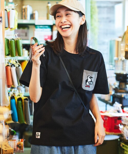 FREAK'S STORE（フリークスストア）の「限定展開 CHUMS×FREAK'S STORE/チャムス 別注 ブービーバード ニットポケット クルーネック Tシャツ（Tシャツ/カットソー・メンズ・ブラック/ホワイト/グレイッシュベージュ/ネイビー・SMALL/X-LARGE/LARGE/MEDIUM）」の11枚目の写真