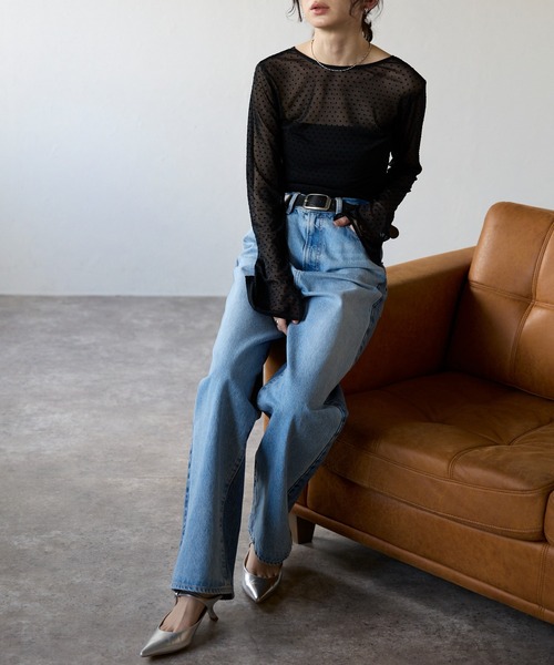 each(イーチ)の「【前後2WAY】フロッキードットパイピングシアーロンT(Tシャツ/カットソー・レディース・アイボリー/ブラック・FREE)」の11枚目の写真