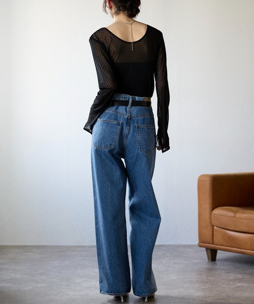 each(イーチ)の「【前後2WAY】フロッキードットパイピングシアーロンT(Tシャツ/カットソー・レディース・アイボリー/ブラック・FREE)」の5枚目の写真