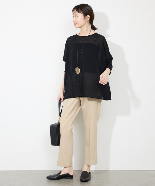 SLOBE IENA(スローブイエナ)の「《追加》コットンシルクビッグプルオーバー(ニット/セーター・レディース・ブラック/ホワイト/ブラウン/ブルー・FREE)」の9枚目の写真
