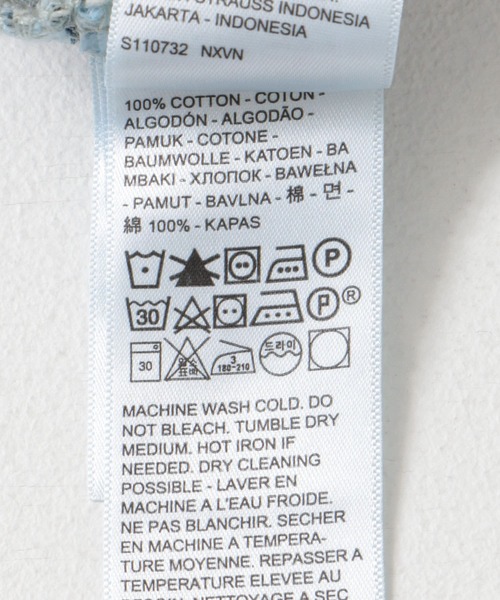 Levi's（リーバイス）の「LEVI’S　TYPE 1 TRUCKER（デニムジャケット・メンズ・ブラック/インディゴブルー・MEDIUM/LARGE）」の11枚目の写真