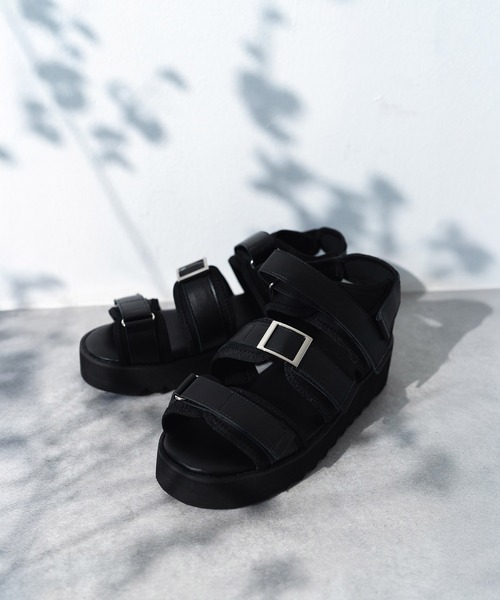 Rocky Monroe(ロッキーモンロー)の「厚底シャークソール PUレザーベルクロストラップサンダル(サンダル・メンズ・ブラック・M/L/XL)」の11枚目の写真