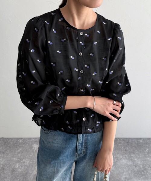 fredy emue(フレディエミュ)の「フラワージャガードシアーブラウス(シャツ/ブラウス・レディース・ホワイト系その他/ブラック系その他・38)」の10枚目の写真