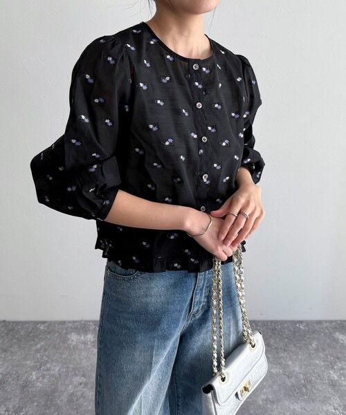 fredy emue(フレディエミュ)の「フラワージャガードシアーブラウス(シャツ/ブラウス・レディース・ホワイト系その他/ブラック系その他・38)」の11枚目の写真
