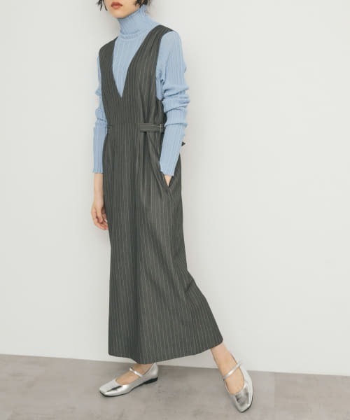 KBF（ケイビーエフ）の「『2サイズ展開』ピンストライプジャンパースカート（ワンピース・レディース・ダークブラウン/グレー・36/38）」の8枚目の写真