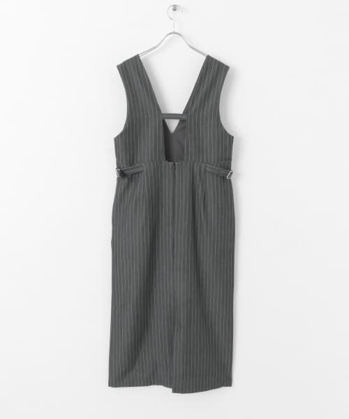 KBF（ケイビーエフ）の「『2サイズ展開』ピンストライプジャンパースカート（ワンピース・レディース・ダークブラウン/グレー・36/38）」の19枚目の写真