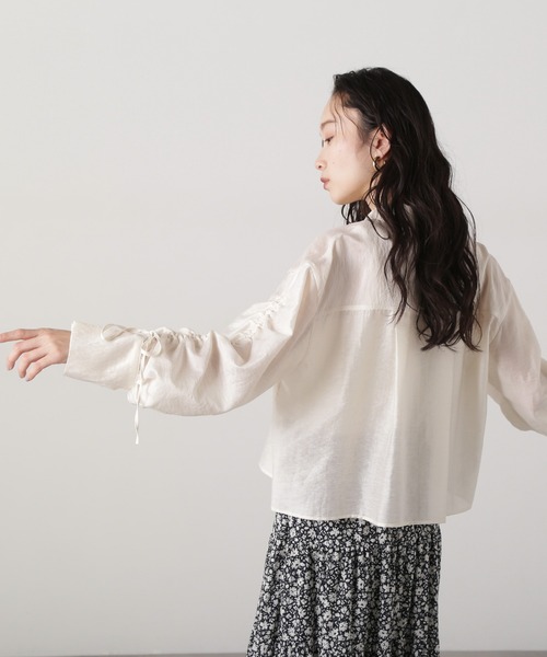 N.（N. Natural Beauty Basic）（エヌエヌナチュラルビューティーベーシック）の「シアードロストスリーブシャツ（シャツ/ブラウス・レディース・コーラルピンク/グリーン系その他/オフホワイト・MEDIUM）」の6枚目の写真