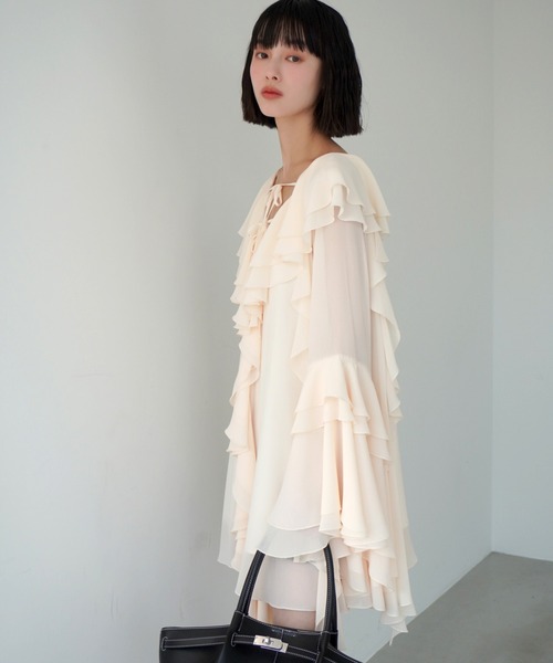 ボリュームラッフルミニドレス（ワンピース）｜eimy istoire