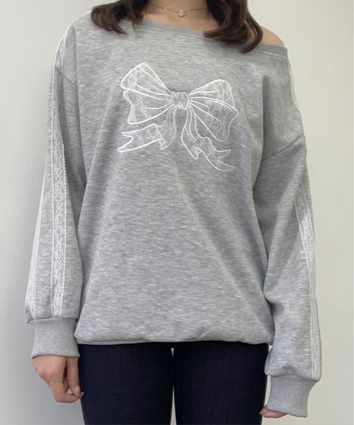 kirakiraShop(キラキラショップ)の「ワンショルダー リボンレース スウェット プルオーバー(スウェット・レディース・グレー・FREE)」の19枚目の写真