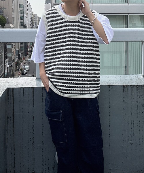 CREARE -LINO-（クレアーレリノ）の「ボーダーニットベスト（ベスト・メンズ・グレー/ホワイト・FREE）」の7枚目の写真