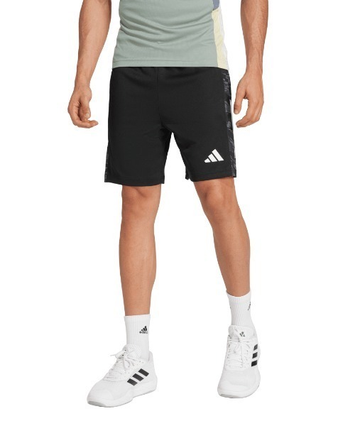adidas(アディダス)の「アディダス adidas トレイン エッセンシャルズ カモ スリーストライプスショーツ(その他パンツ・メンズ・ブラック×グレー/カーキ・LL/3L/S/M/L)」の2枚目の写真