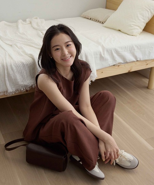 CHAN ME(チャンミ)の「麻調ワイドパンツ(ロング丈)(その他パンツ・レディース・チャコールグレー/ブラック/グレイッシュベージュ/サックスブルー/グリーン/バーガンディー・MEDIUM/LARGE/X-LARGE)」の16枚目の写真