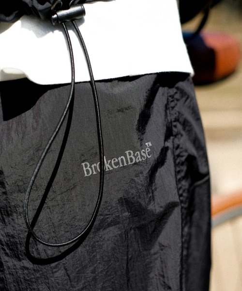 BROKEN BASE（ブロークンベース）の「アンクルバンドナイロンパンツ（その他パンツ・メンズ・ネイビー/ブラック・LARGE/MEDIUM）」の11枚目の写真