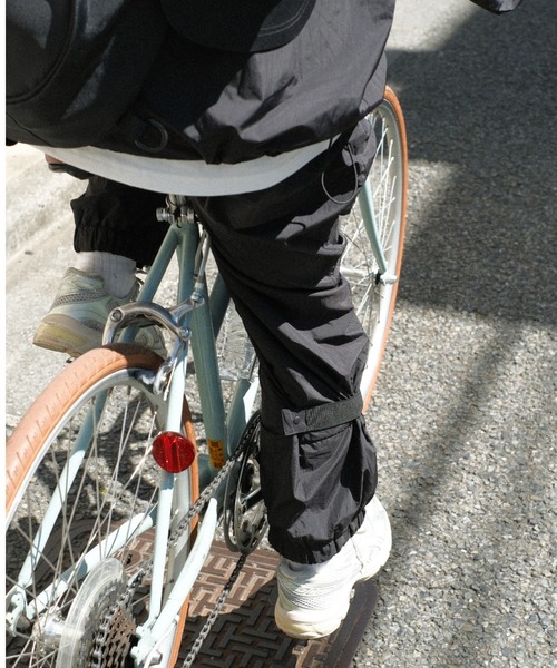 BROKEN BASE（ブロークンベース）の「アンクルバンドナイロンパンツ（その他パンツ・メンズ・ネイビー/ブラック・LARGE/MEDIUM）」の9枚目の写真