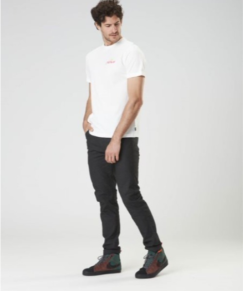 PICTURE ORGANIC CLOTHING(ピクチャーオーガニッククロージング)の「【PICTURE/ピクチャー】MAPOON TEE/半袖ネオンカラーレトロテイストバックプリントTシャツ(Tシャツ/カットソー・メンズ・ホワイト/ブラック・MEDIUM/SMALL)」の5枚目の写真