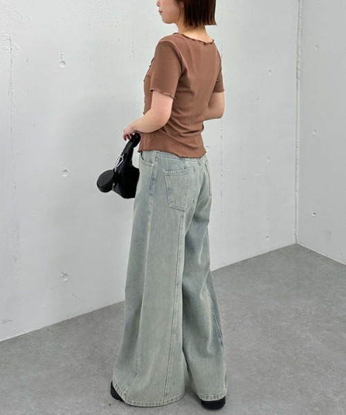 archives(アルシーヴ)の「アシメタックボタンカットTOPS 5S(Tシャツ/カットソー・レディース・モカ/イエロー/ブラック/チャコールグレー・MEDIUM)」の22枚目の写真