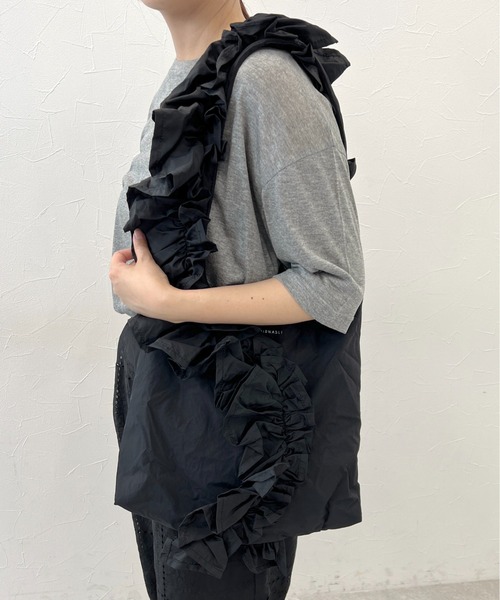 mysty woman（ミスティウーマン）の「SMIRNASLI(サミールナスリ) フリルショルダーBAG　499923（ショルダーバッグ・レディース・ブラック/ブラウン・FREE）」の7枚目の写真