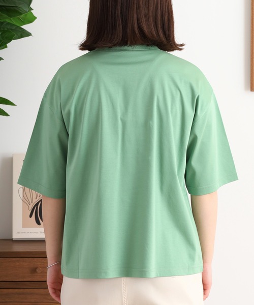 Anna Nicola(アンナニコラ)の「Anna Nicola ギャザーロゴ刺繍半袖カットソー(Tシャツ/カットソー・レディース・グリーン/ブラック/オフホワイト・38)」の5枚目の写真