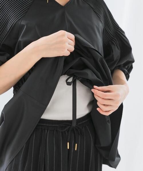 URBAN RESEARCH ROSSO WOMEN(アーバンリサーチ ロッソ)の「ピンタックウエストマークブラウス(シャツ/ブラウス・レディース・ブラック/ホワイト・FREE)」の12枚目の写真