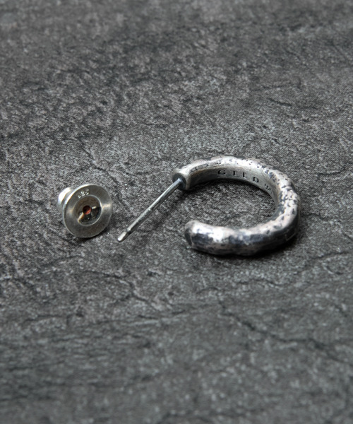 GILD（ギルド）の「GILD ギルド / Small atypical hoop pierced earring シルバー925エイティピカルフープピアス 片耳用 / G251-PC01（ピアス（片耳用）・メンズ・シルバー/プラチナム/ゴールド・FREE）」の11枚目の写真