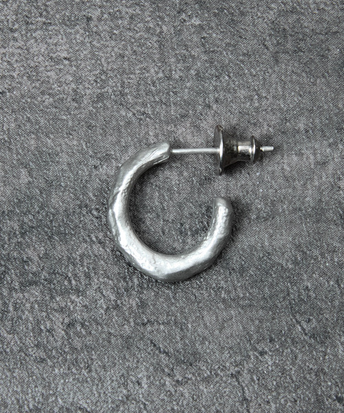GILD（ギルド）の「GILD ギルド / Small atypical hoop pierced earring シルバー925エイティピカルフープピアス 片耳用 / G251-PC01（ピアス（片耳用）・メンズ・シルバー/プラチナム/ゴールド・FREE）」の14枚目の写真
